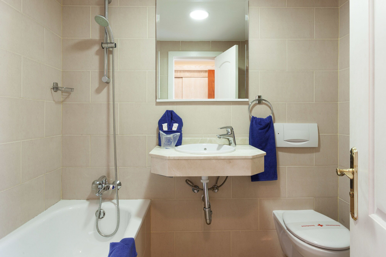 Bathroom 5, Caleta Garden, Las Palmas