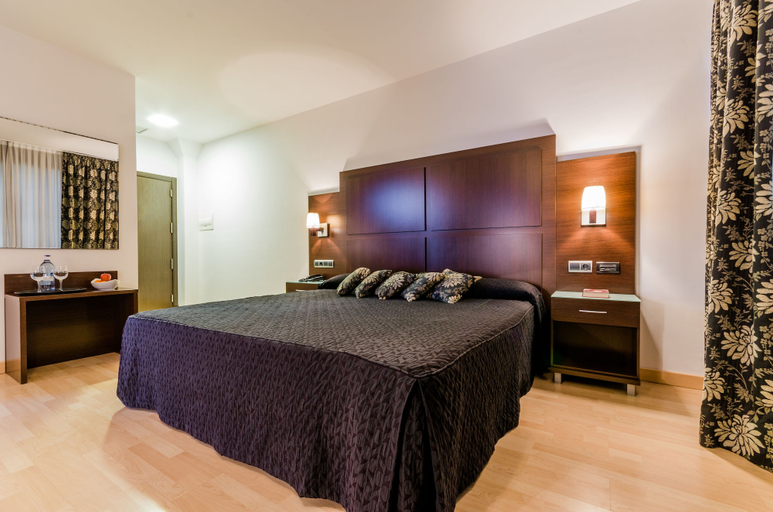 Bedroom 3, Hotel YIT Conquista de Granada, Granada