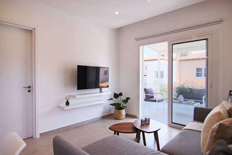 Others 3, Phaedrus Living Seaside Luxury Limnaria 172