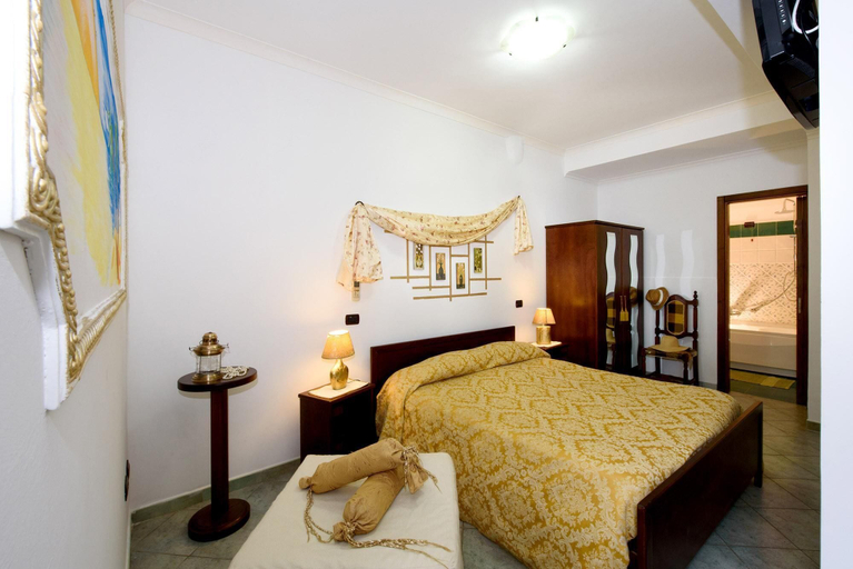 Bedroom 3, Villa Gioiello - Sea View Pool With Chromotherapy, Salerno