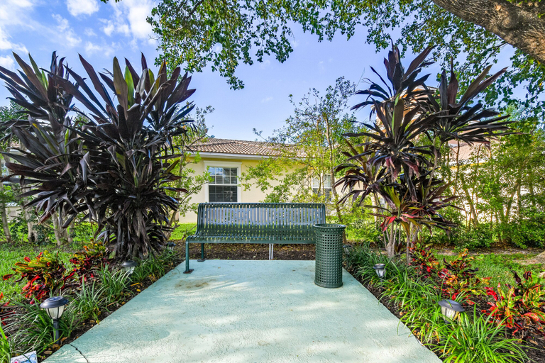 Exterior & Views 2, Tequesta Palms Inn, Palm Beach