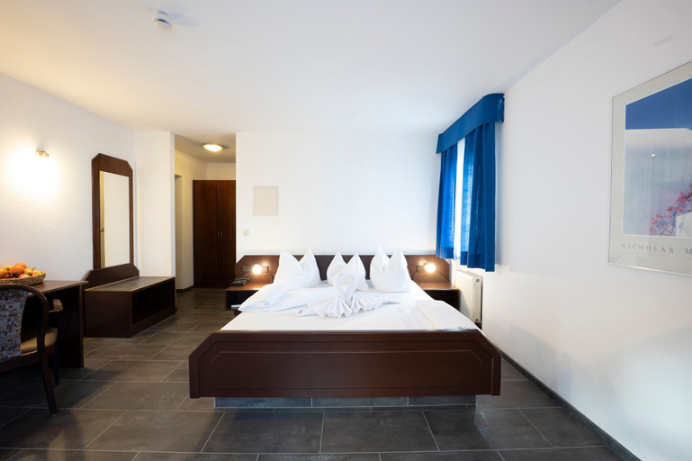 Bedroom 3, Hotel Astoria am Urachplatz, Stuttgart