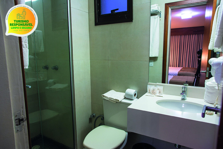 Bathroom 3, Hotel Continental Business, Porto Alegre