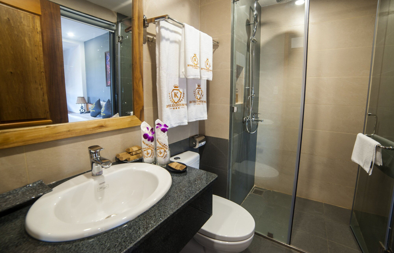 Bathroom 4, Royal Khanh Hotel, Tuy Hoa