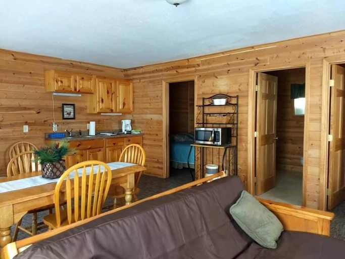 Others 5, Elk Creek Resort, Meade