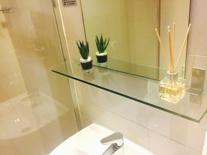 Bathroom 3, Homestay Hotel, London