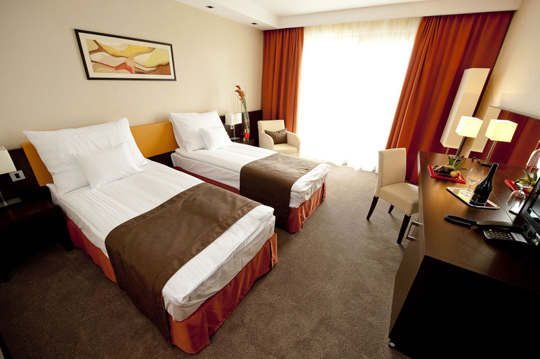 Bedroom 3, Abacus Business & Wellness Hotel, Érd