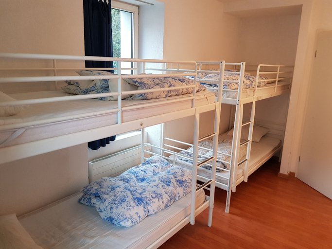 Bedroom 3, Bellpark Hostel, Luzern