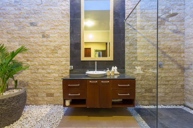 Bathroom 4, Villa Katara, Badung
