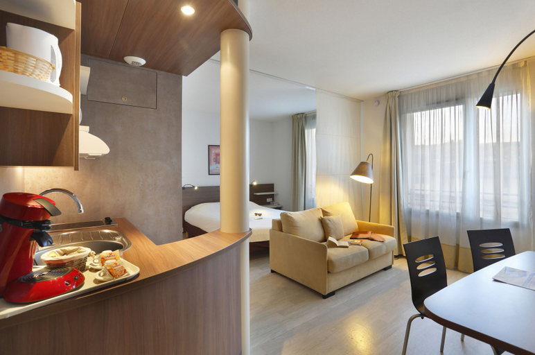 Bedroom 5, Suite Home Apt en Luberon, Vaucluse