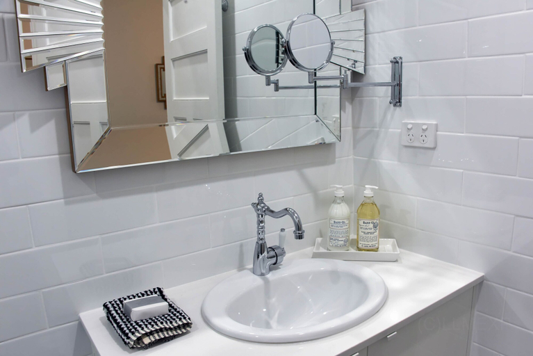 Bathroom 4, Adelaide Mansions Serviced Apartments, Adelaide