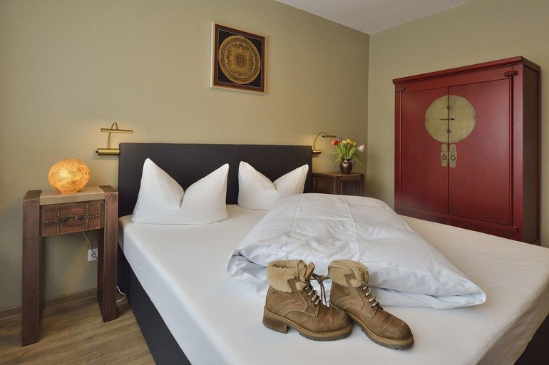 Bedroom 2, Hotel Wandersleben, Gotha