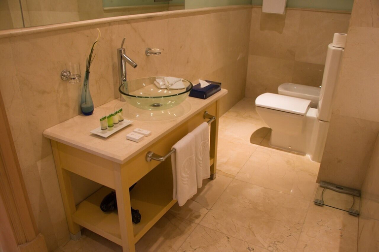 Bathroom 3, Le Royal Hotel, Kuwait City
