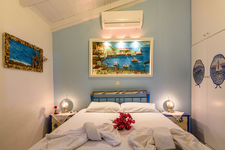 Bedroom 3, The Blue House Seaside Retreat - Fully Equipped, Peloponnese