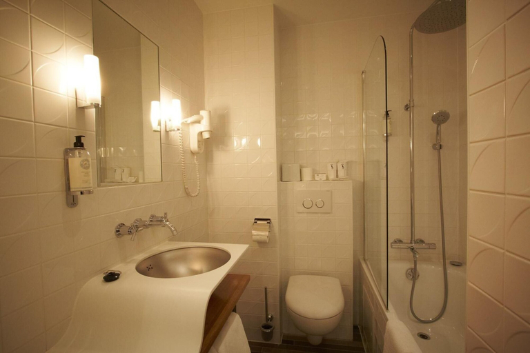 Bathroom 4, Hotel Aulivia Opera, Paris