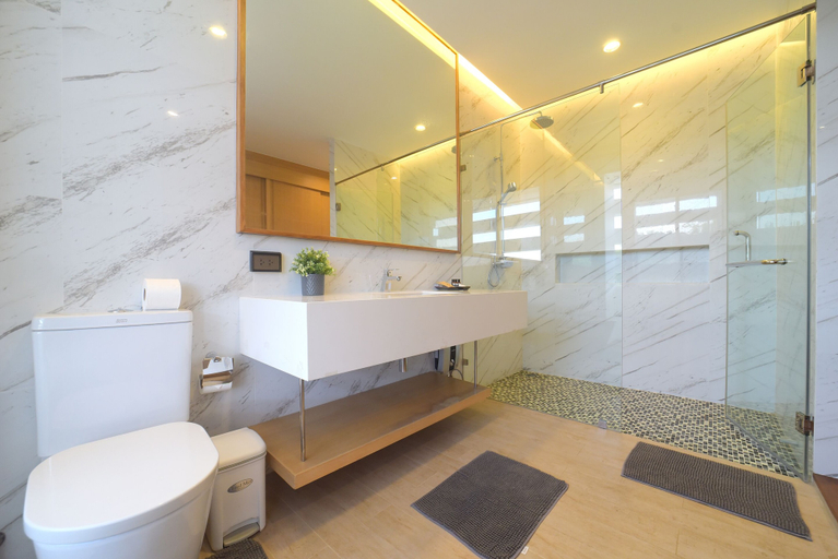 Bathroom 3, The Gallery Khao Yai Hotel and Residence, Pak Chong