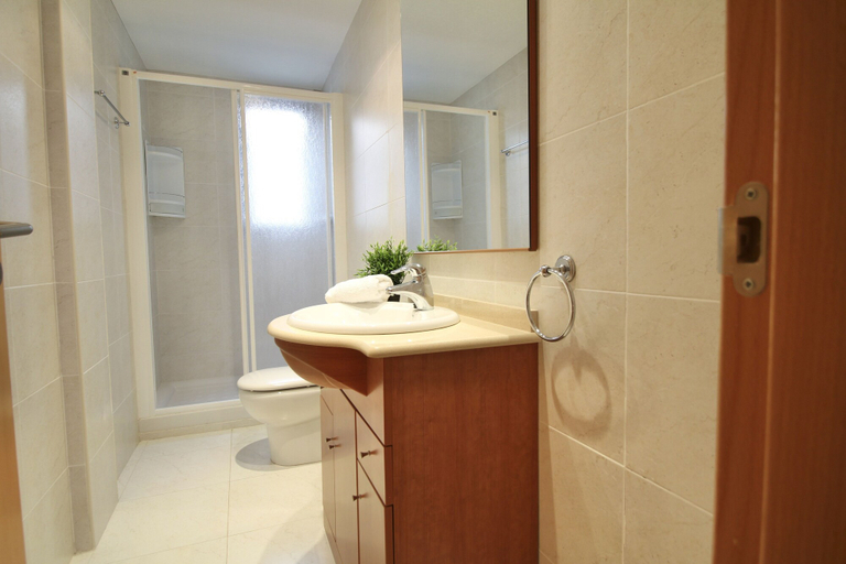 Bathroom 3, Alea Rentals - Maldivas, Tarragona