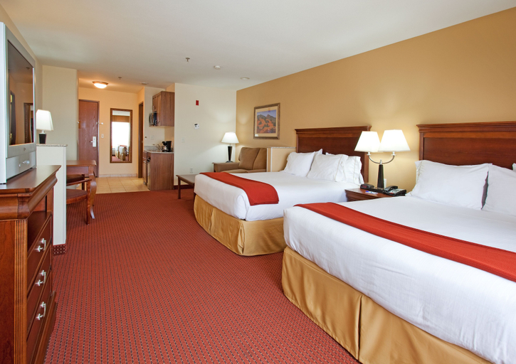Bedroom 5, Holiday Inn Express & Suites TOOELE by IHG, Tooele
