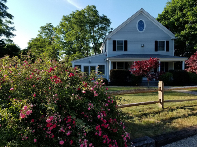 Exterior & Views 2, Whalewalk Inn and Spa, Barnstable