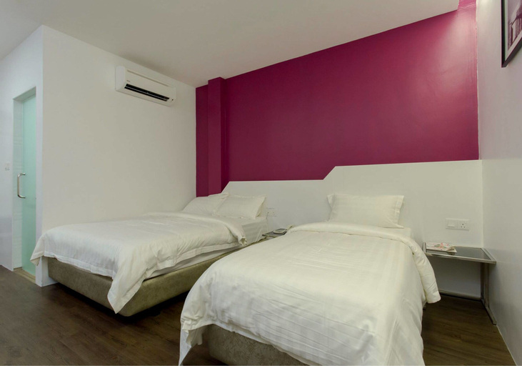 Bedroom 4, Aloha Hotel, Pontian