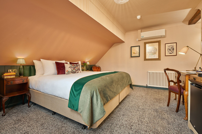 Bedroom 2, Hope & Anchor, Devon