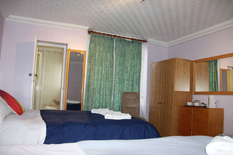 Bedroom 4, Ambassador Hotel, Brighton and Hove