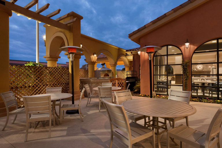 Food & Drinks 5, Hilton Garden Inn Lompoc, Santa Barbara