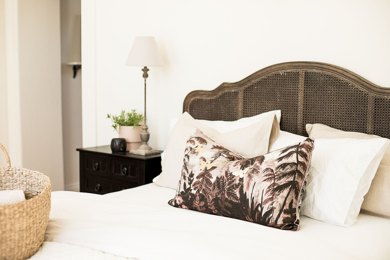 Bedroom 2, Old Market Inn, Moyne - South