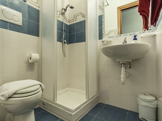 Bathroom 3, Casa Vacanza Vespucci 3, Latina