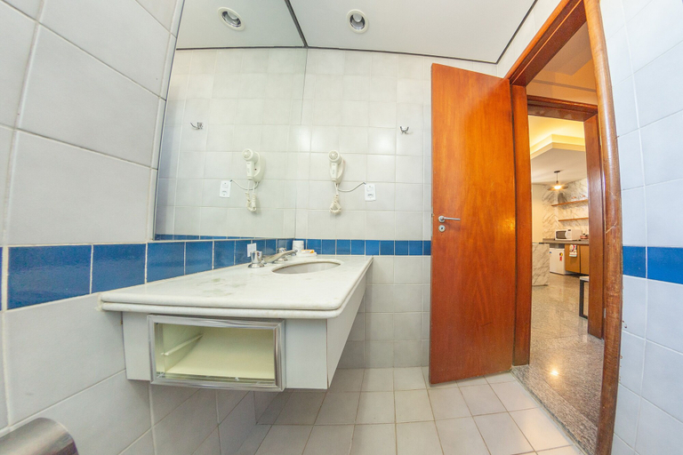 Bathroom, Cazebre - Paineiras, Goiania