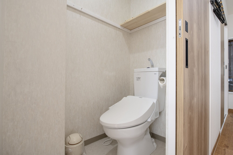 Bathroom 3, Uhome Suite Kizuna Ikebukuro, Itabashi