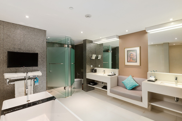 Bedroom 3, Double-Six Luxury Hotel, Badung
