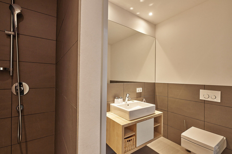 Bathroom 4, Steuermann, Schleswig-Flensburg