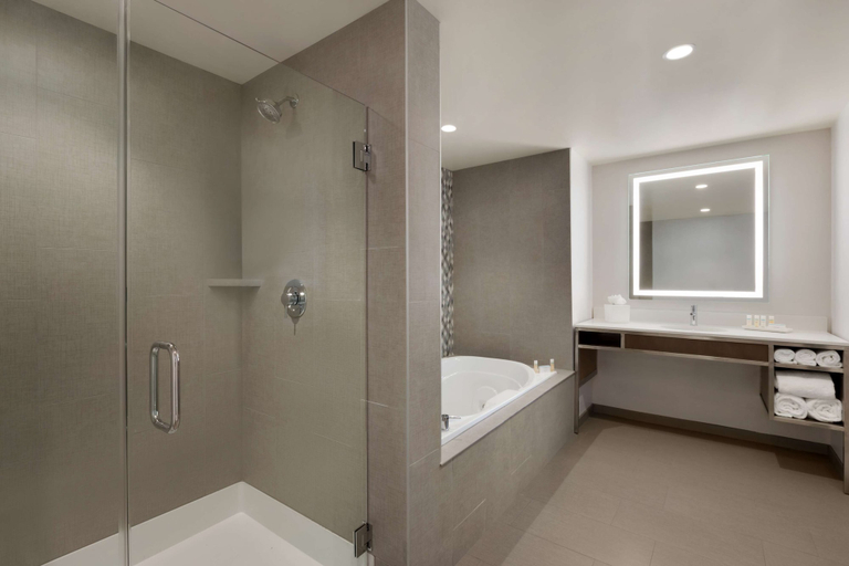 Bathroom 4, Hilton Garden Inn Lompoc, Santa Barbara