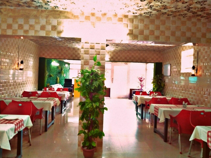 Food & Drinks 5, Royal Green Buds, Kangra