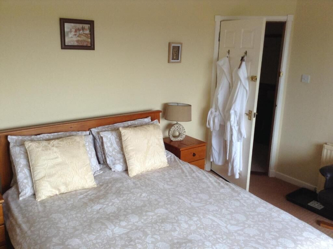Bedroom 2, The Hawthorns Bed & Breakfast, Highland