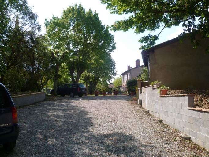 Exterior & Views 2, Chambres d'hôtes Les Douves, Haute-Garonne