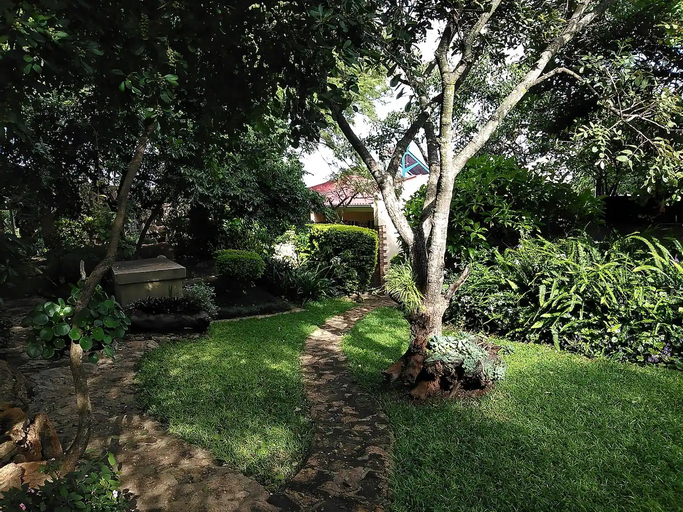 Others 5, Lynn's Guest House, Bulawayo