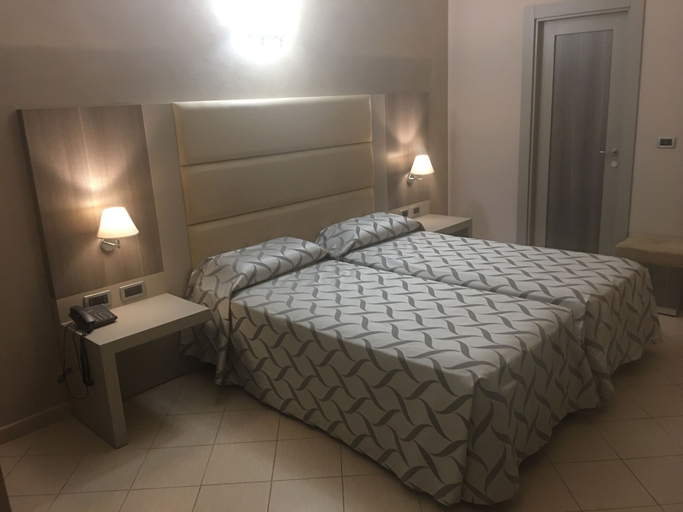 Bedroom 3, Hotel Niagara, Catanzaro