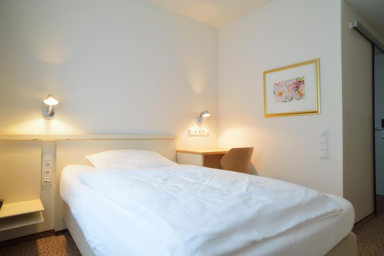 Bedroom 4, Hotel Restaurant Reuter, Gütersloh