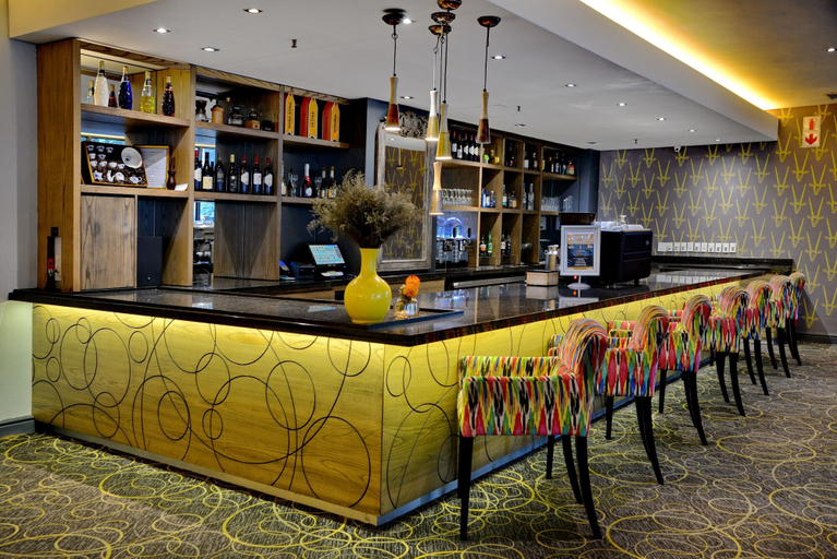 Food & Drinks 5, Fountains Hotel by Neighbourgood, City of Cape Town