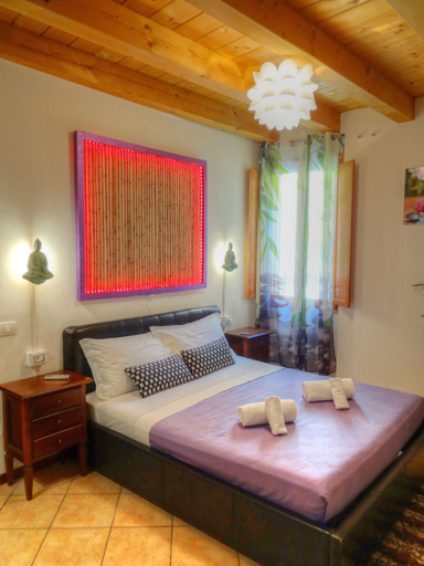 Bedroom 3, Vicolo 22, Verona