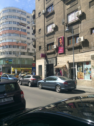 Others 4, Casa Mendeleev, Municipiul Bucuresti