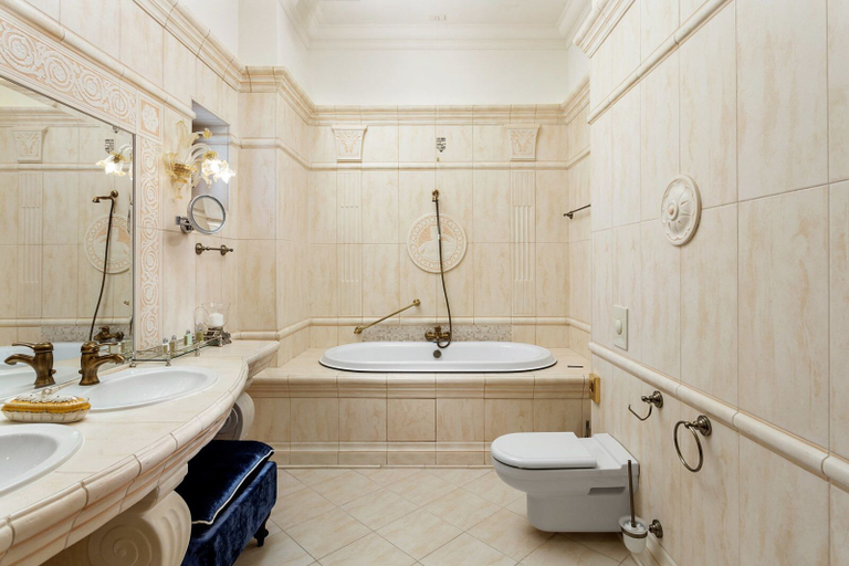 Bathroom 4, Suter Palace Heritage Boutique Hotel, Municipiul Bucuresti