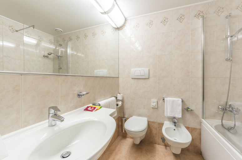 Bathroom 5, Park Hotel Villa Fiorita, Treviso