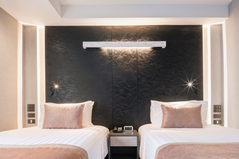 Bedroom 26