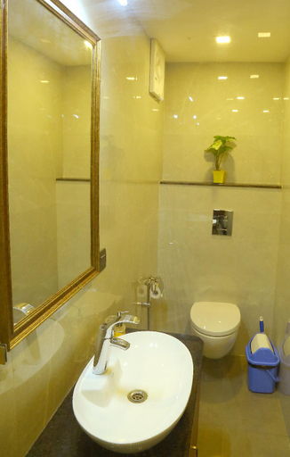 Bathroom 4, Family Vacay In Green Settings, Udaipur