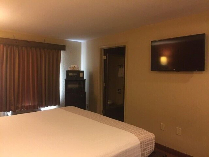Bedroom 4, Americas Best Value Inn Caldwell, Burleson