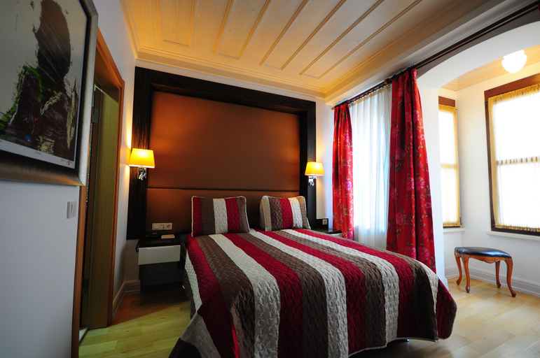 Bedroom 3, Ottopera Hotel, Beyoğlu