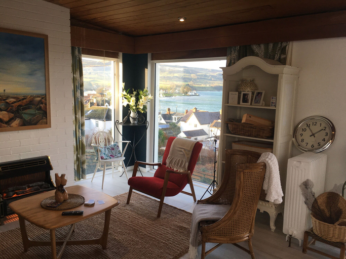 Others 5, 3 Bed Cottage - Sleeps 6 - Pets - Garden - Parking, Mid and East Antrim